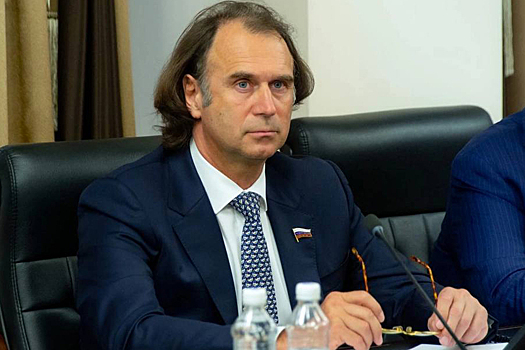 Лисовский рассказал что должно быть в базовой продуктовой корзине россиян