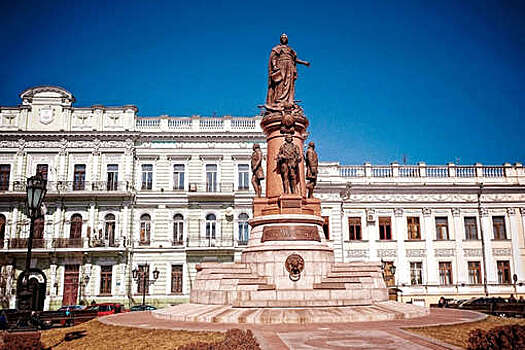 В Одессе завершили опрос по сносу памятника Екатерине II