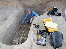 Они раскопают любую историю