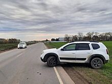 На Дону после столкновения один из автомобилей вылетел в кювет