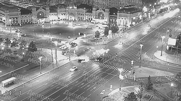 Стало известно о состоянии пассажирки такси, пострадавшей в ДТП на 1-й Тверской-Ямской