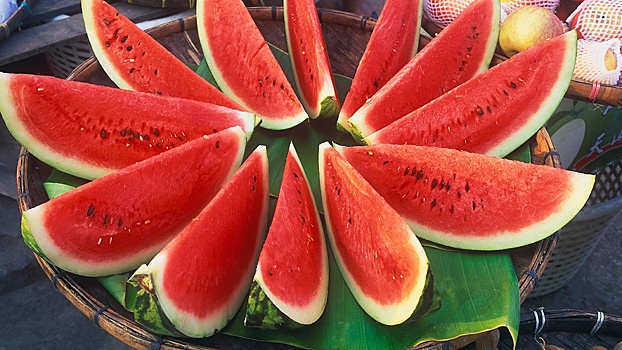 Врач назвала полезную норму употребления арбузов в день