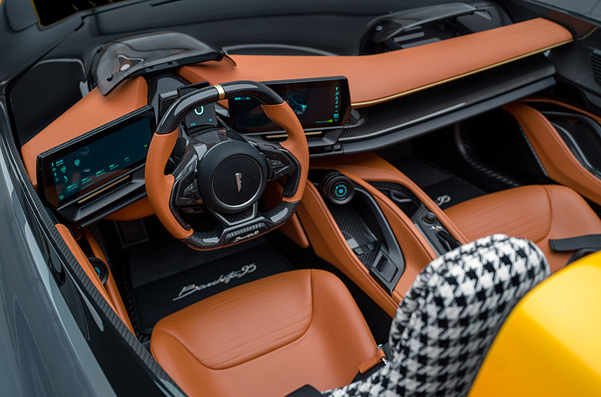 Каждый покупатель сможет заказать особое оформление, поэтому найти два идентичных экземпляра не удастся.