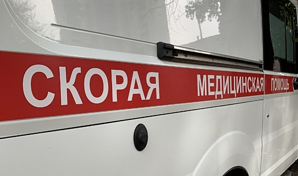 В Воронеже мужчина пострадал в столкновении двух легковушек и «ГАЗели»