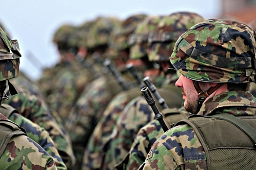Генсек НАТО призвал Украину самостоятельно решить проблему нехватки военных