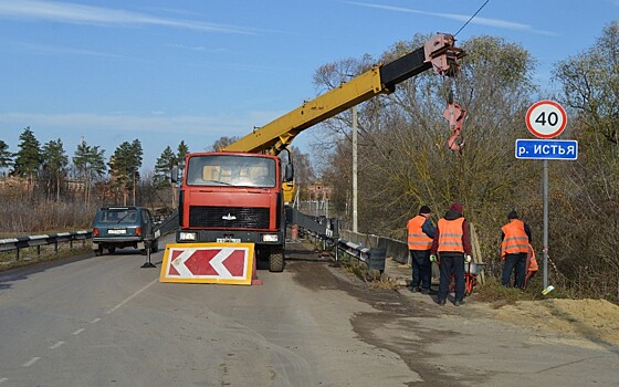 Мост через Истью в Старожиловском районе отремонтируют к 1 ноября