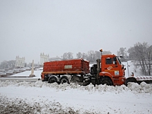 166 единиц спецтехники расчищают автодороги от снега в Волгоградской области