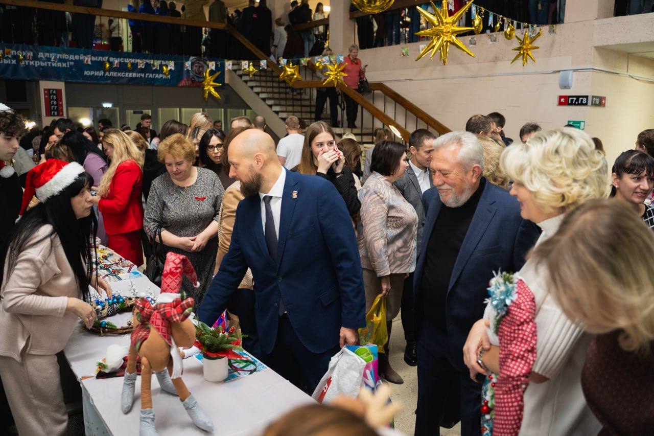 В Курске прошла благотворительная ярмарка в поддержку марафона «Мир детства»