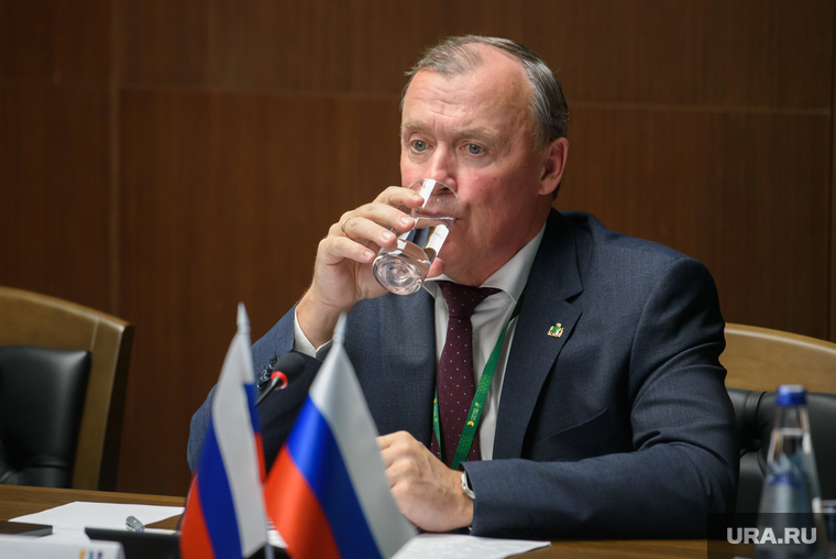 Мэр Екатеринбурга подтвердил проблемы с водой в его поселке