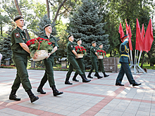 Военнослужащие технополиса «ЭРА» почтили память героев Анапы