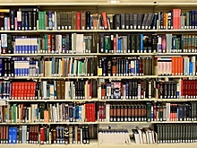 РИАМО разыграет наборы книг среди своих подписчиков в соцсетях