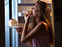 Психиатр Зеленкова-Захарчук: недосып может вызвать синдром ночной еды