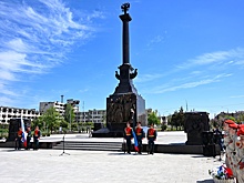 Как Петербург оказывает братскую поддержку Мариуполю