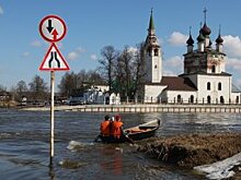 МЧС занялось ликвидацией последствий первых весенних паводков