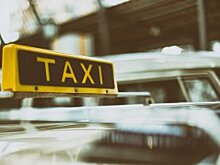 Москвичам разрешат слушать свою музыку в такси