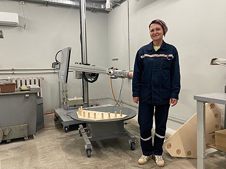 Хрупкая девушка на «мужском» заводе. О силе характера, мастерстве и максимальной бдительности