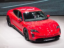Porsche отзывает Taycan из-за ошибки с фарами