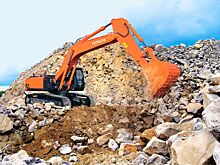 На заводе Hitachi запустили производство новой модели экскаватора ZX380LC-5G