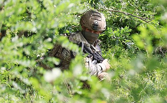 Таджик «Зик» пошел на СВО, бил бандеровцев, был ранен, получил паспорт РФ. Татарину Ибрагиму не повезло