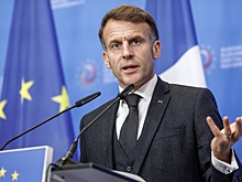 Макрон может объявить о введении добровольной военной службы