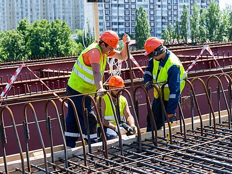 Работники на стройплощадках Москвы получают от 55 тыс рублей – Загрутдинов