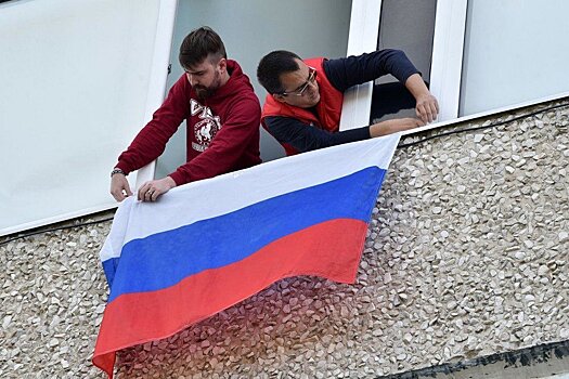 Окна домов в Бутырском районе украсят российским триколором