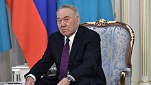 Назарбаев стал почетным председателем ВЕЭС