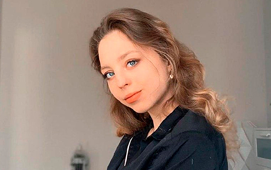«Финал рождает надежду на новую жизнь, светлый и добрый мир». Бойкова посетила спектакль «Война и мир»