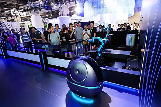Alibaba показала робота-портье для доставки заказов в отелях