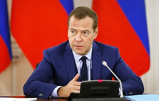 Медведев пообещал продолжение расчистки банковского сектора