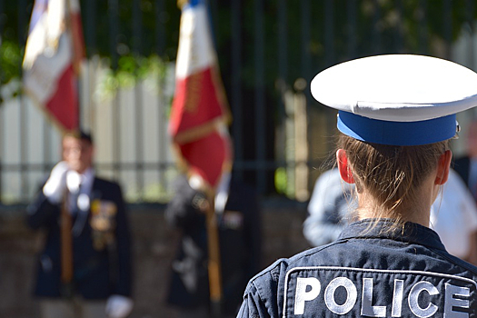 Французским полицейским запретят использовать удушающие приемы
