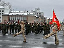 Самарские юнармейцы прошли маршем в преддверии Парада Памяти