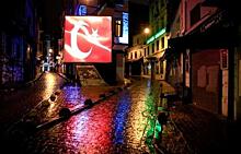 Накануне новогодней ночи в Турции ввели всеобщий комендантский час