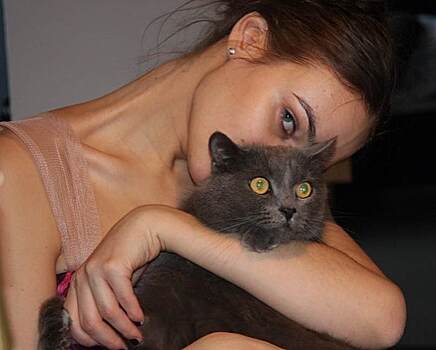 «Эскобара не отдам»: Водонаева купит коту квартиру в Хамовниках