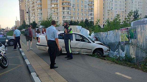 «Пятый раз сбивают эту остановку»