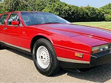 В Сети продаётся уникальный клинообразный автомобиль Aston Martin Lagonda