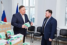 Олег Валенчук вручил комплекты семян для семей мобилизованных кировчан