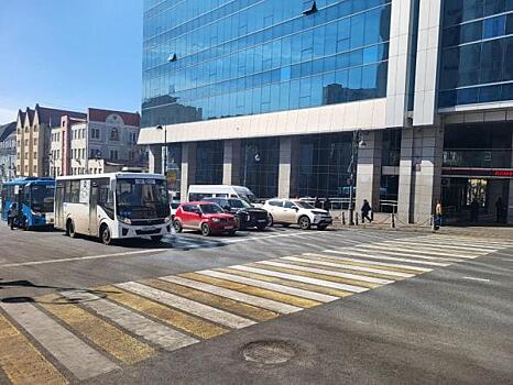 В Приморье владельцы карты «Мир» могут сэкономить на проездах в автобусах