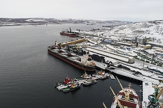 Моряки из РФ хотят покинуть арестованный в ОАЭ танкер