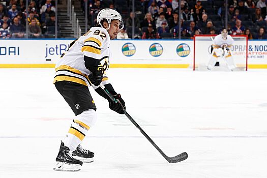 «Бостон» на своём льду уверенно обыграл «Калгари», у Хуснутдинова передача