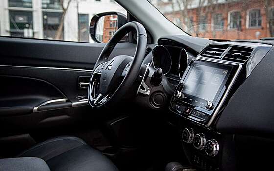 Знакомый японский кроссовер с понятными агрегатами снова можно купить в России