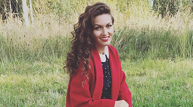 «Лет 25, не больше»: звезда сериала «Не родись красивой» Юлия Такшина поделилась честным фото без мейкапа
