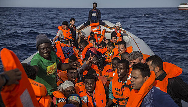 Взбунтовались: Италия отсылает спасенных мигрантов обратно