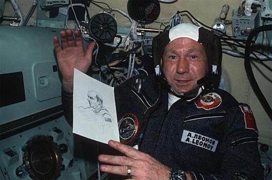 Дочь легендарного летчика Леонова поздравила новгородцев с Днем космонавтики