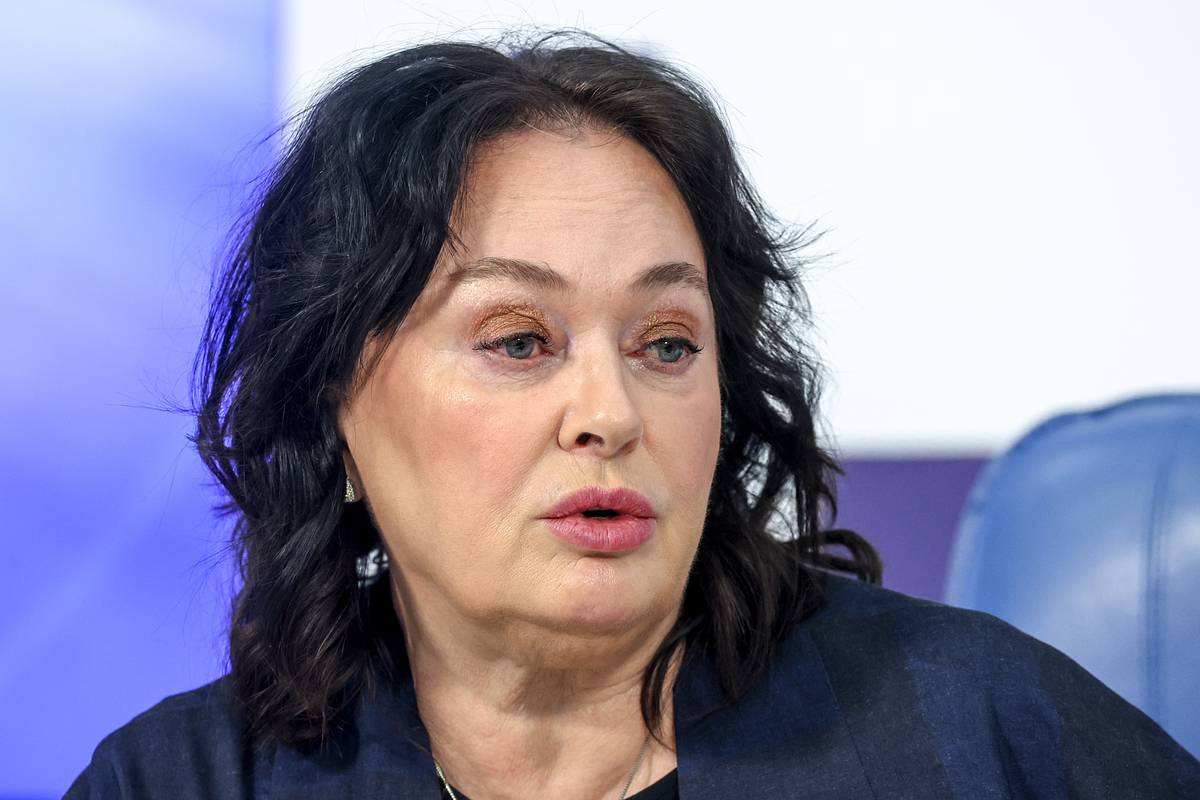 Гузеева с челкой. Гузеева песни. Гузеева 2021. Гузеева песни. Гузеева песни.