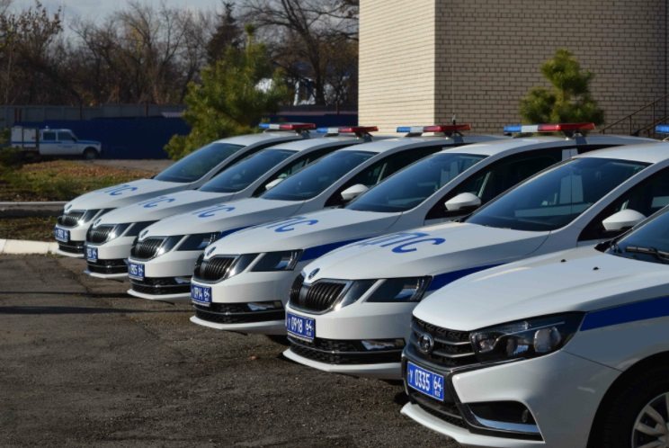 Саратовские власти купят полицейским новые автомобили за 40 млн