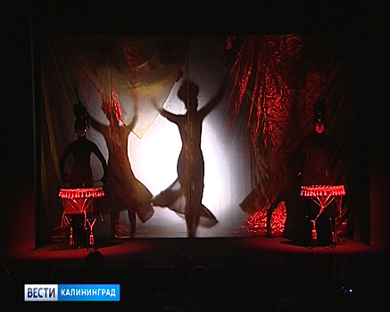 В Калининграде открылся фестиваль студенческих и молодежных театров «Равноденствие»