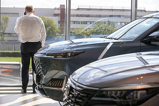 В России стали массово закрываться автосалоны