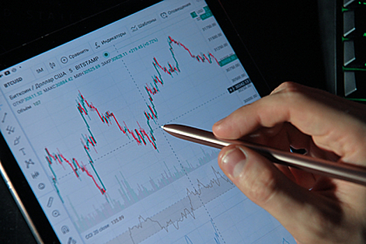 Российский фондовый рынок открылся снижением