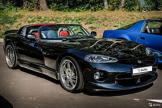 В Москве продают один из нескольких в России Dodge Viper второго поколения